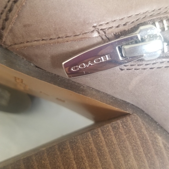 Coach leather bootie size 7M - Picture 8 of 12